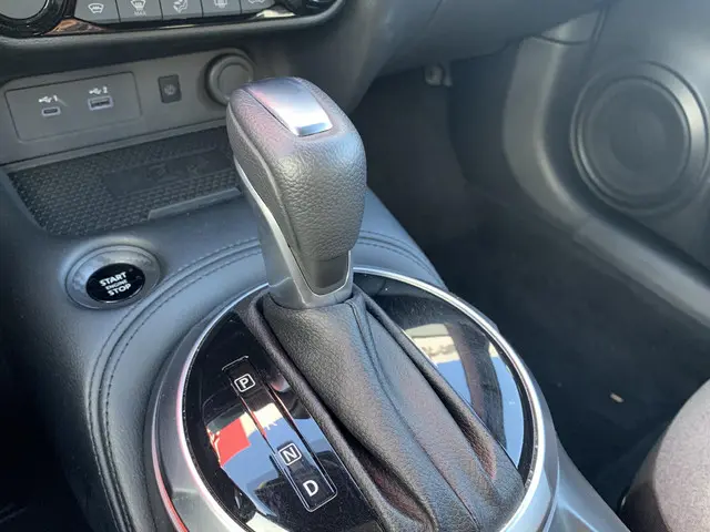 Nissan Juke 1.0 DIG-T Business Design 2025 Benzine 21