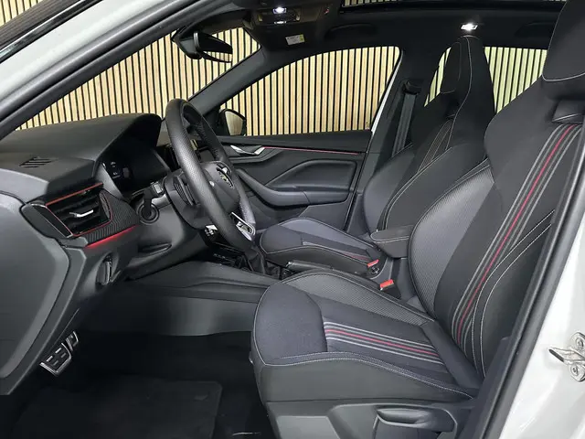 Škoda Kamiq 1.0 TSI Monte Carlo 2024 Benzine 8