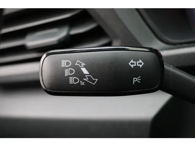 Volkswagen Caddy Cargo 2.0 TDI DSG Comfort 2021 Diesel 31