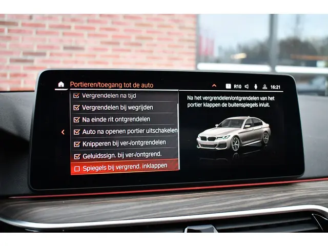 BMW 5 Serie 545e xDrive M-Sport 2022 Hybride Benzine 64