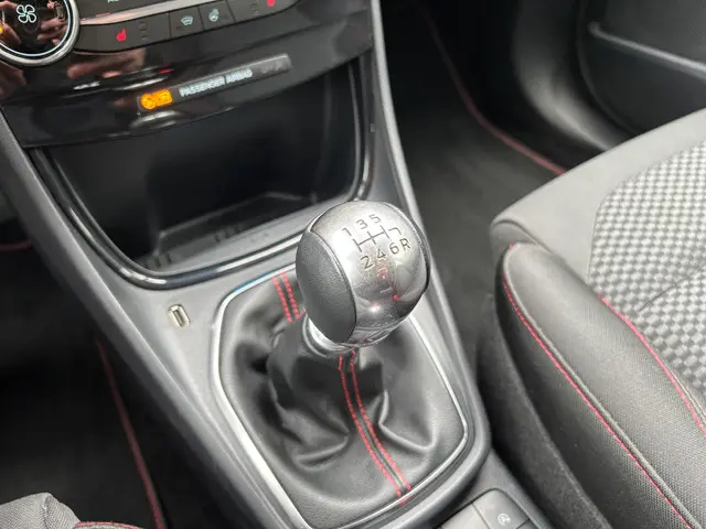 Ford Puma 1.0 EcoBoost Hybrid ST-Line X 2021 Benzine 23