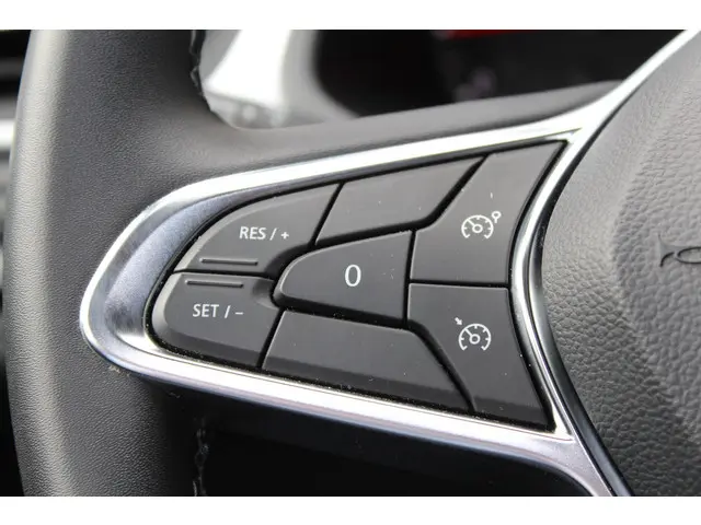 Renault Captur 1.0 TCe 90 evolution 2023 Benzine 36