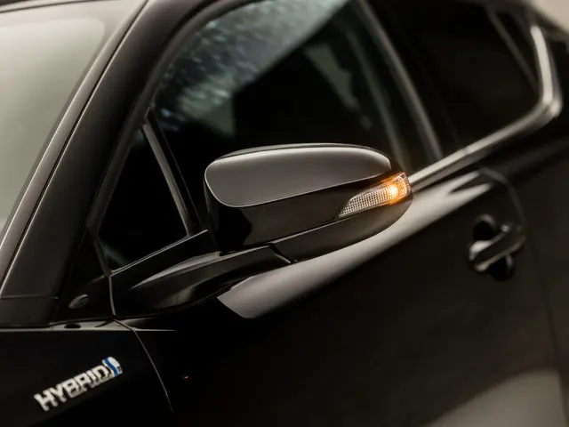 Toyota C-HR 1.8 Hybrid Sport 2018 Hybride Benzine 29