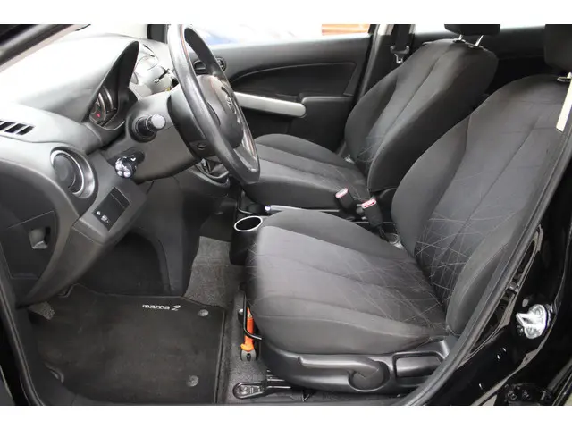 Mazda 2 1.3 Cool 2012 Benzine 5