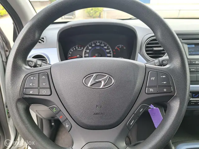 Hyundai i10 1.0i i-Motion Comfort Plus 2016 Benzine 9