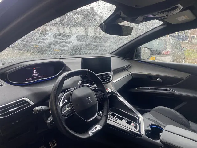 Peugeot 5008 1.2T 130pk Automaat GT 2024 Benzine 4