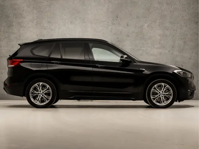 BMW X1 xDrive25e Sportline 2022 Hybride Benzine 4