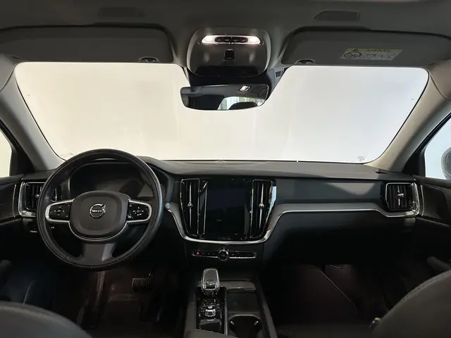 Volvo V60 2.0 B3 Inscription 2021 Benzine 3