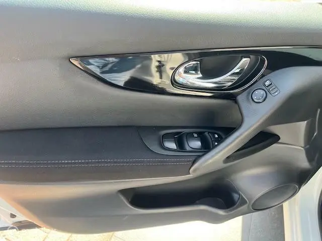 Nissan QASHQAI 1.2 Premier Edition 2014 Benzine 14