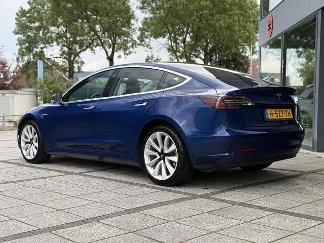 Tesla Model 3 Range Plus 2020 Elektrisch 4