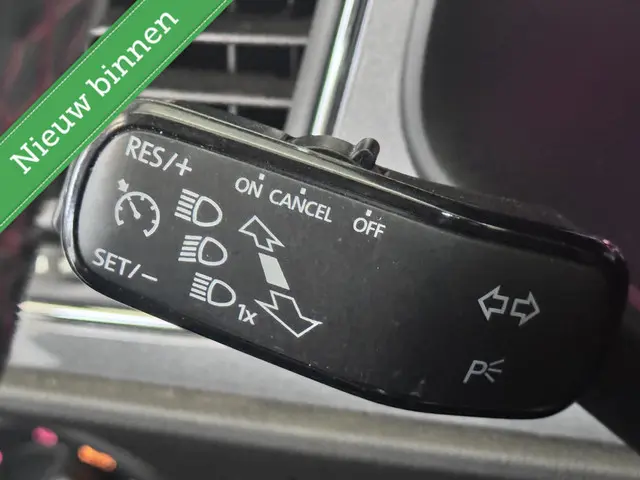 SEAT Leon 1.4 TSI FR NAVI/ FULL LINK/ LEDER 2016 Benzine 18