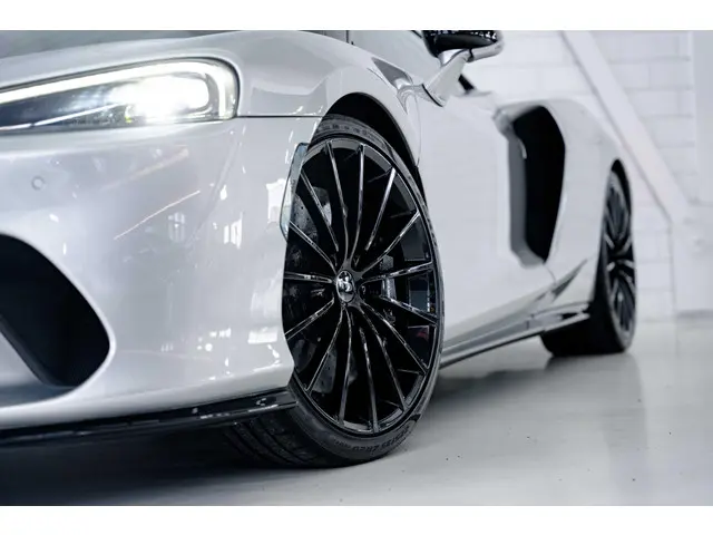 McLaren GT 4.0 V8 2023 Benzine 23