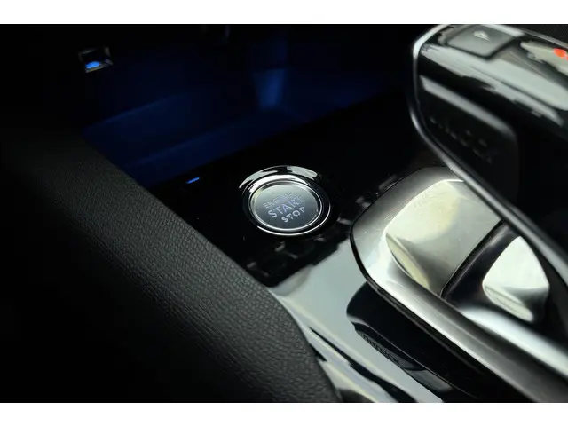 Peugeot 3008 1.5 BlueHDi Blue Lease Premium 2019 Diesel 24