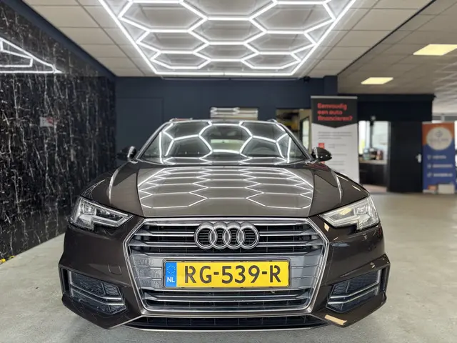 Audi A4 Avant 1.4 TFSI Sport S line edition 2018 Benzine 2