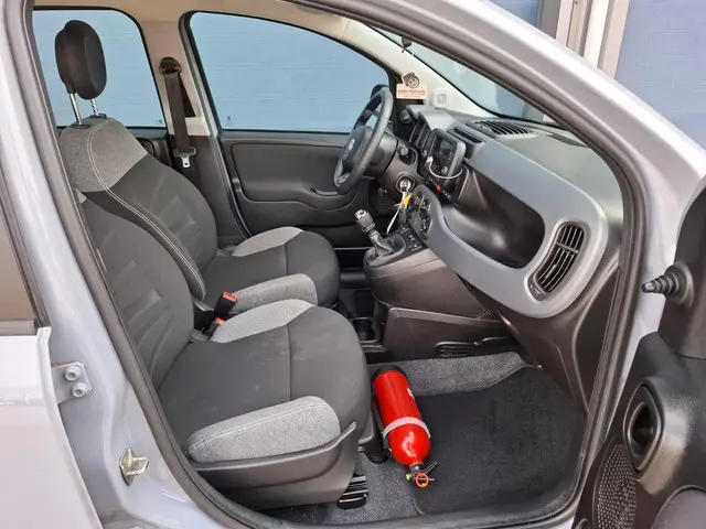 Fiat Panda 1.0 Hybrid City Life 2022 Benzine 26