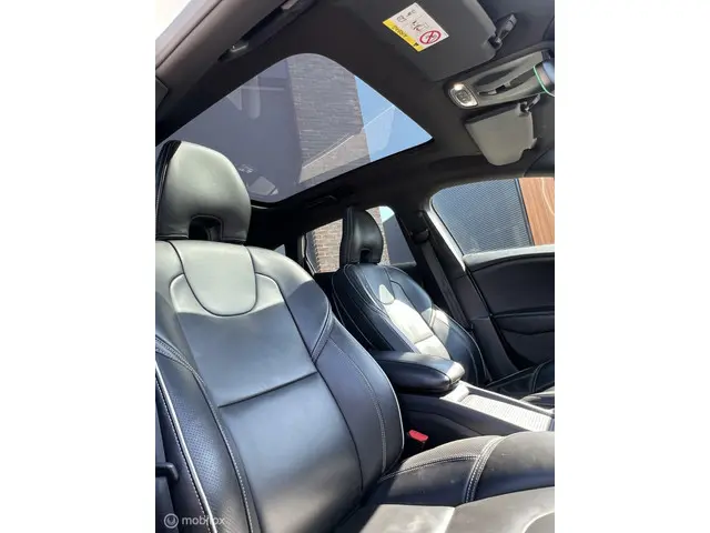 Volvo V40 2.0 T4 R-Design automaat 2017 Benzine 11