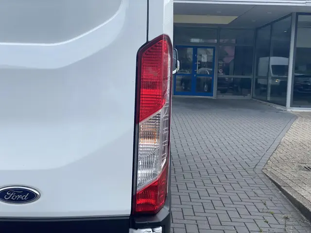 Ford E-Transit 350 L3H3 Trend 68 kWh 2024 Elektrisch 15