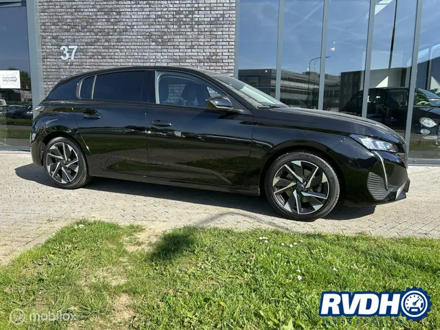 Peugeot 308 1.5 BlueHDi Allure Pack Business 2022 Diesel 4