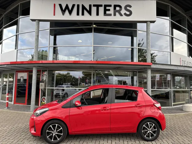Toyota Yaris 1.0 VVT-i Connect 2020 Benzine 6