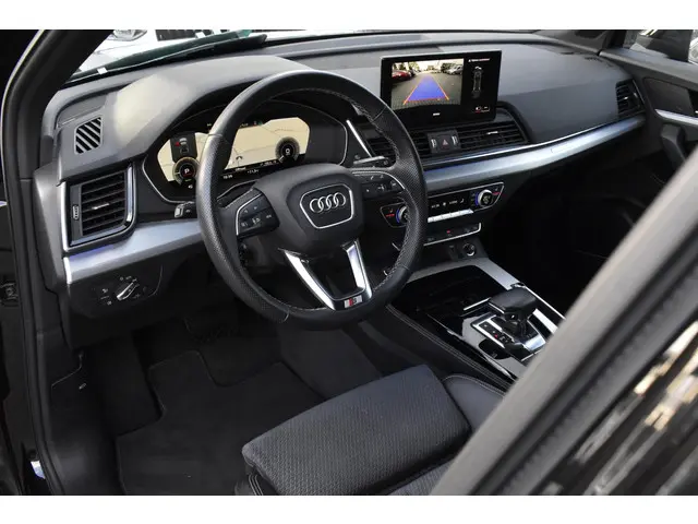 Audi Q5 55 TFSI e S edition 2022 Hybride Benzine 12