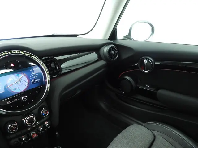 MINI 3-Deurs One 2022 Benzine 32