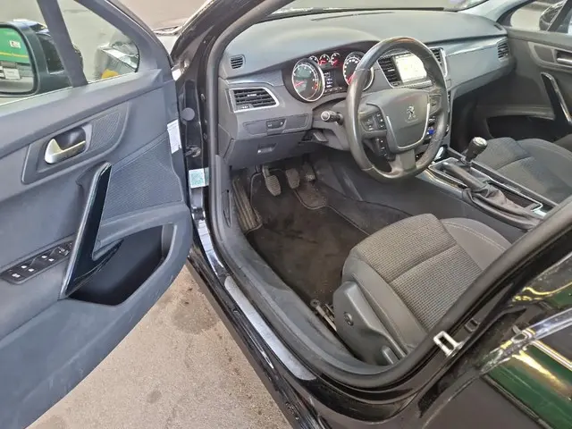 Peugeot 508 SW 1.6 e-THP Première 2016 Benzine 7