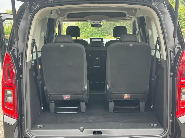 Opel Combo Life 1.2 Turbo L2H1 Edition 7p. 2020 Benzine 22