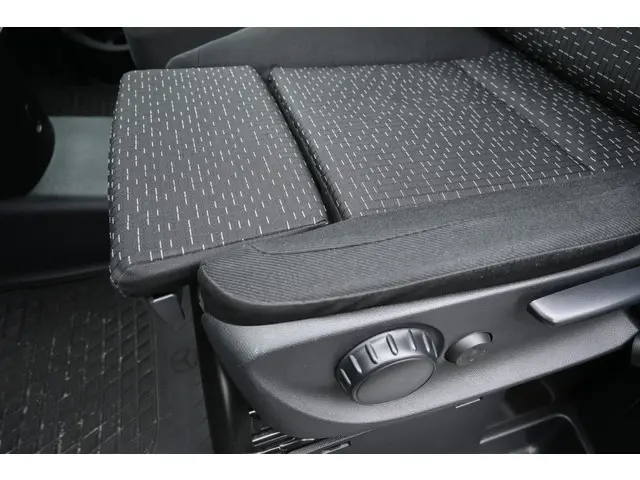 Mercedes-Benz Vito 116 CDI L2 Pro 2024 Diesel 16