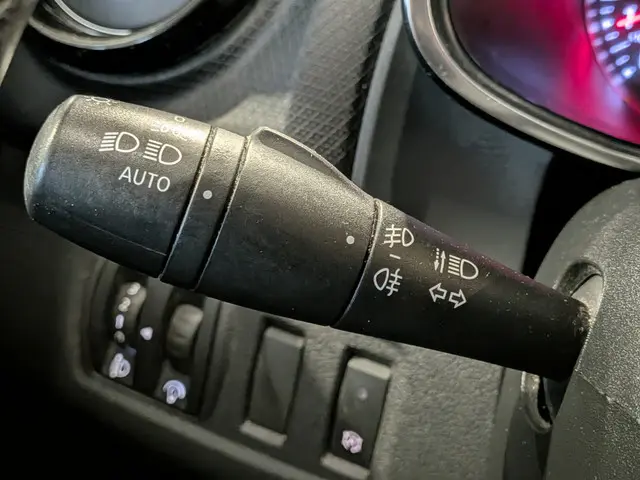 Renault Clio Estate 0.9 TCe Intens 2017 Benzine 13