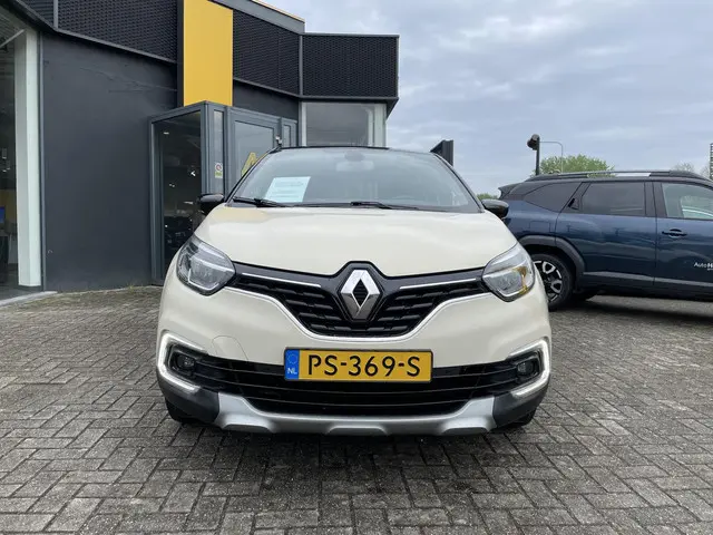 Renault Captur TCe 120 Intens 2017 Benzine 12