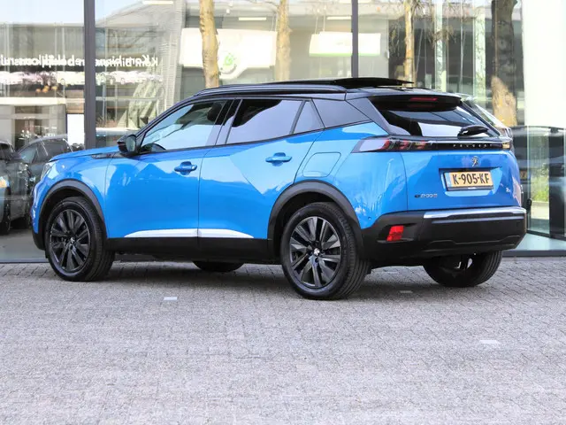 Peugeot e-2008 EV GT Pack 50 kWh 2020 Elektrisch 2