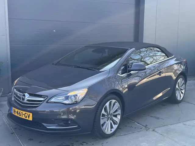 Opel Cascada 1.4 Turbo 140pk H6 ecoFLEX Cosmo 2015 Benzine 5