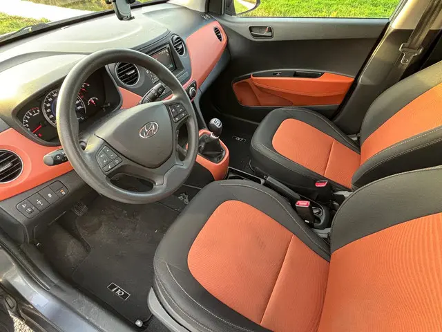 Hyundai i10 1.0i i-Motion Comfort 2016 Benzine 7