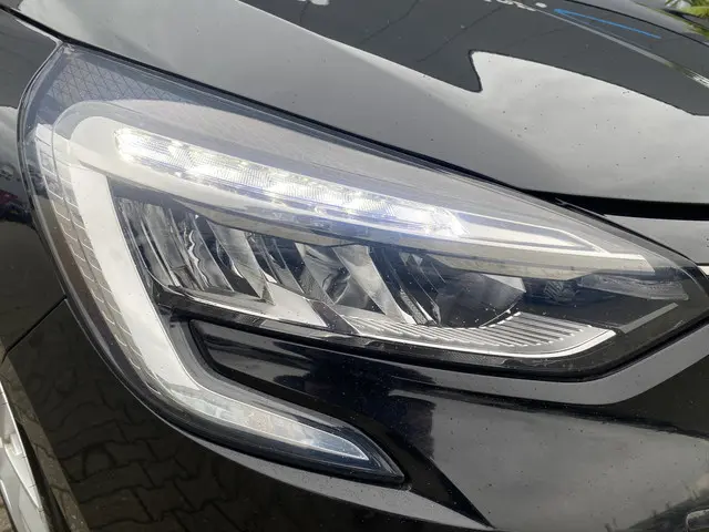 Renault Clio 1.0 TCe Zen 2020 Benzine 4