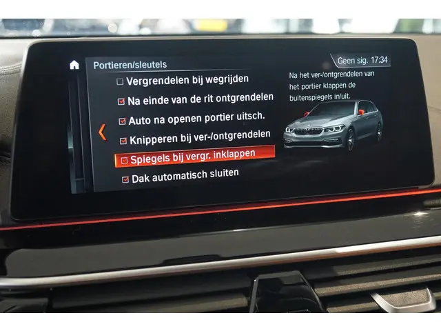 BMW 5 Serie Touring 530i xDrive Executive 2017 Benzine 63