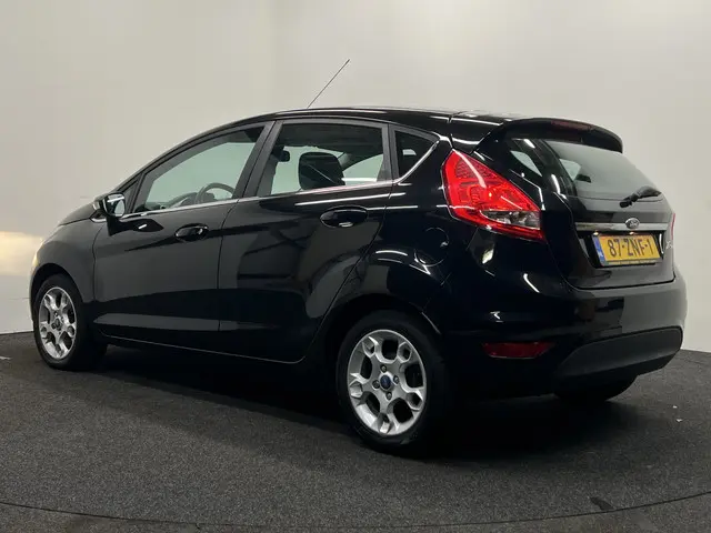 Ford Fiesta 1.25 Titanium 2013 Benzine 5