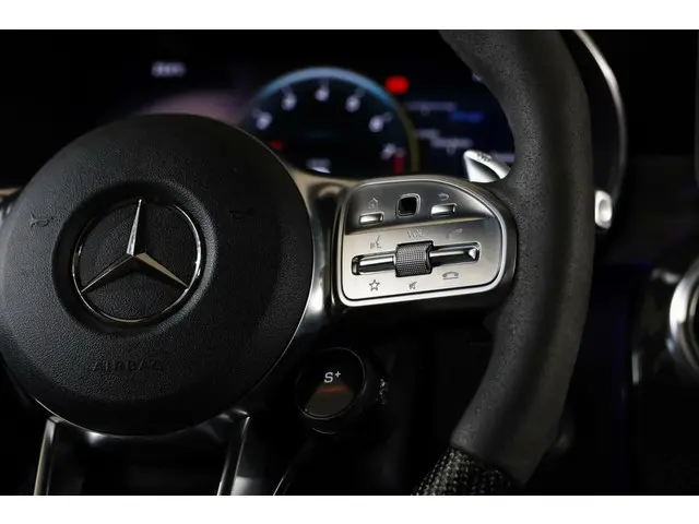 Mercedes-Benz GLC AMG 63 S 4MATIC+ 2019 Benzine 27