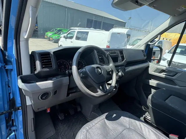 Volkswagen Crafter 35 2.0 TDI L4 Trendline 2019 Diesel 11