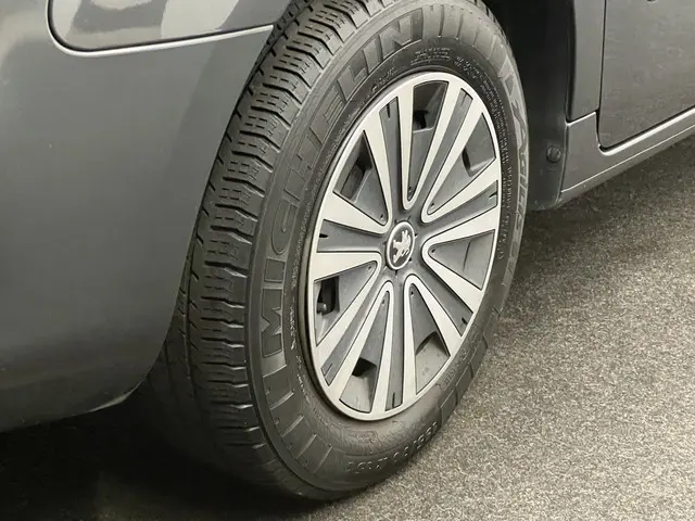 Peugeot Partner Tepee Electric Allure 2018 Elektrisch 38