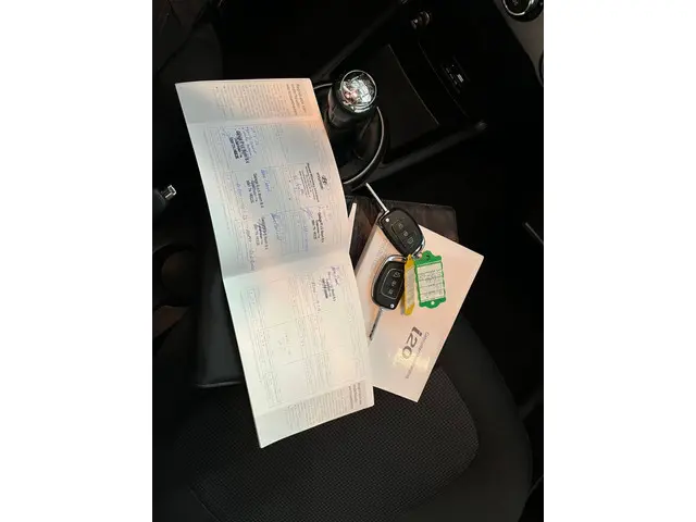 Hyundai i20 1.2i i-Deal 2014 Benzine 29