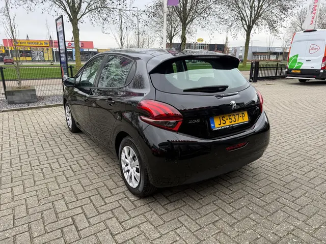 Peugeot 208 1.2 PureTech Blue Lease 2016 Benzine 6