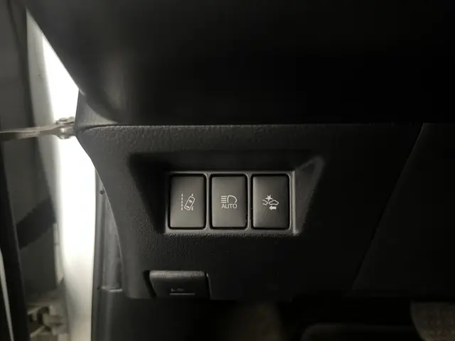 Toyota Yaris 1.5 Hybrid Aspiration 2017 Hybride Benzine 10