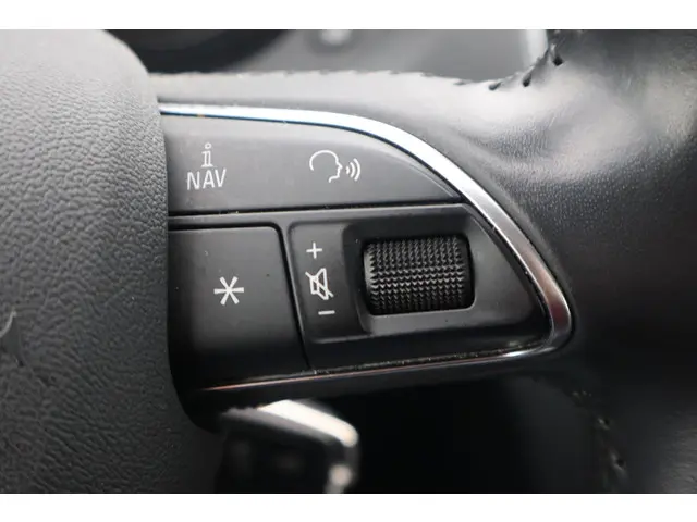 Audi Q3 1.4 TFSI Pro Line S 2014 Benzine 25