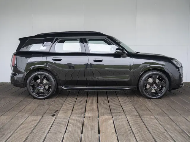 MINI Countryman E 2024 Elektrisch 4