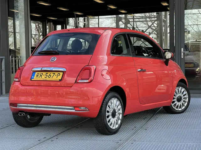 Fiat 500 0.9 TwinAir Turbo Lounge 2018 Benzine 2