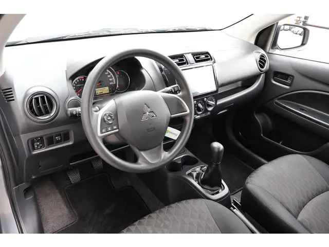 Mitsubishi Space Star 1.2 Connect+ 2023 Benzine 3