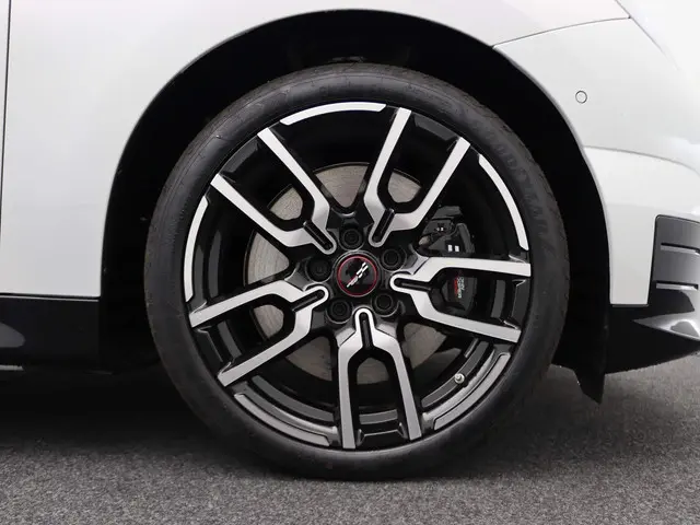 MINI 3-Deurs Cooper E John Cooper Works 2024 Elektrisch 24