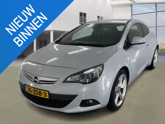 Opel Astra GTC 1.4 Turbo Sport 2013 Benzine