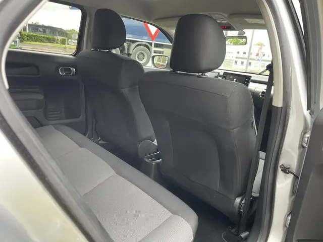 Citroën C4 Cactus 1.2 VTi Business 2014 Benzine 11