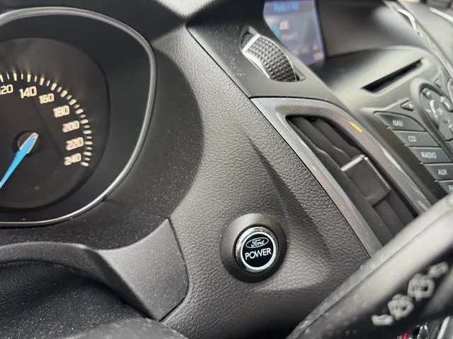 Ford Focus Wagon 1.0 EcoBoost Edition Plus 2013 Benzine 6